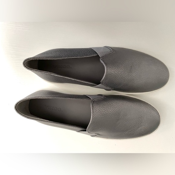 $195 VINCE BLAIR LEATHER WOMEN SLIP ON SNEAKER gunmetal metallic silver 8.5 - Picture 8 of 11